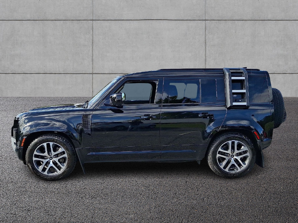 Used 2022 Land Rover Defender 110 XS Edition AWD/4WD image 7