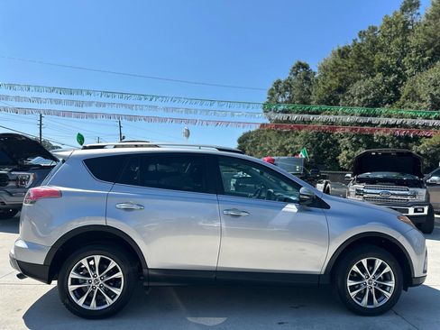 Used 2017 Toyota RAV4 Limited FWD image 8