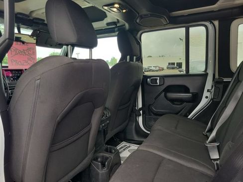 Used 2022 Jeep Wrangler Unlimited Sport AWD/4WD image 29