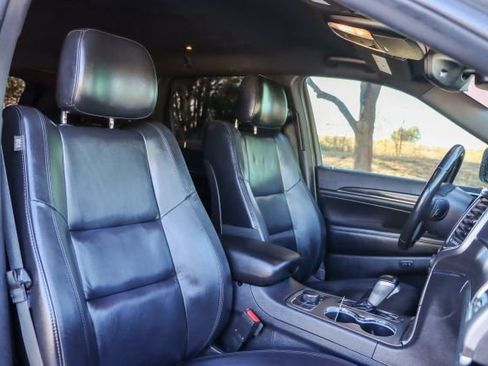 Used 2018 Jeep Grand Cherokee Limited image 20