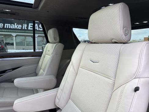 Used 2025 Cadillac Escalade Sport Platinum AWD/4WD image 42