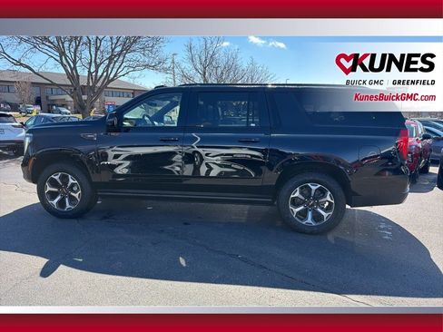 New 2026 GMC Yukon XL AT4 Ultimate image 10