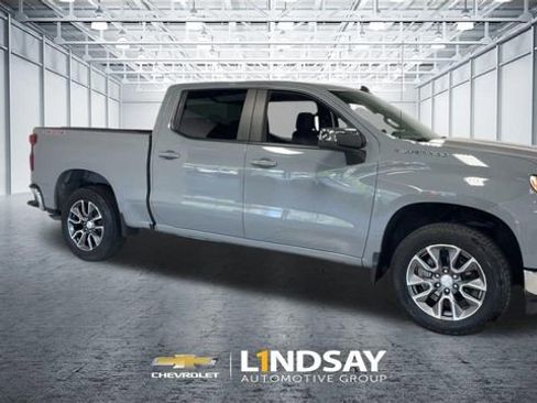 Used 2024 Chevrolet Silverado 1500 LT AWD/4WD image 3