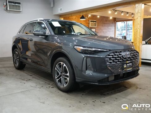 Used 2025 Audi Q5 Premium Plus AWD/4WD image 3