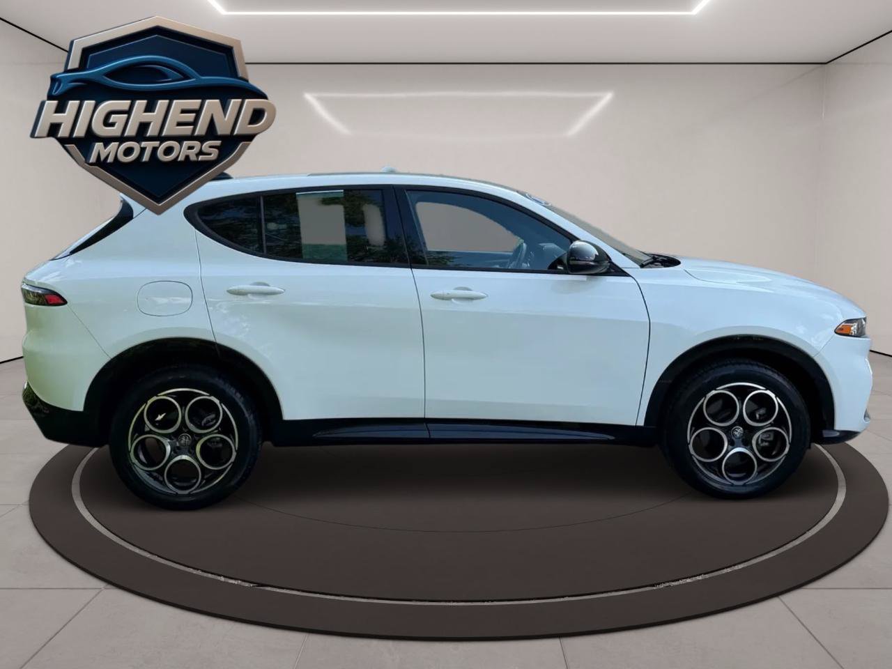 Used 2025 Alfa Romeo Tonale AWD/4WD image 7