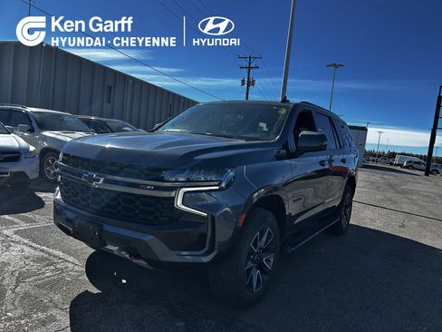 Used 2021 Chevrolet Tahoe Z71 w/ Z71 Off-Road Package image 1