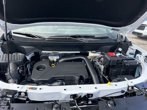 New 2026 Chevrolet Equinox LT w/ LPO, Floor Liner Package FWD image 34