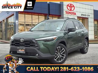 New 2026 Toyota Corolla Cross XLE video 1