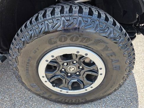 Used 2022 Ford Bronco Badlands w/ Sasquatch Package AWD/4WD image 9
