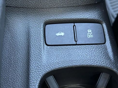 Used 2018 Chevrolet Sonic LS image 22