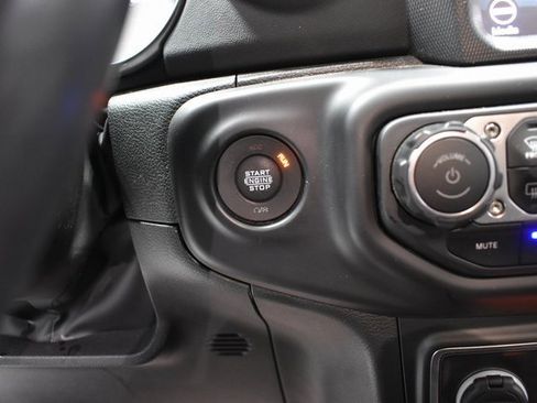 Used 2022 Jeep Wrangler Unlimited Sahara w/ Cold Weather Group image 29