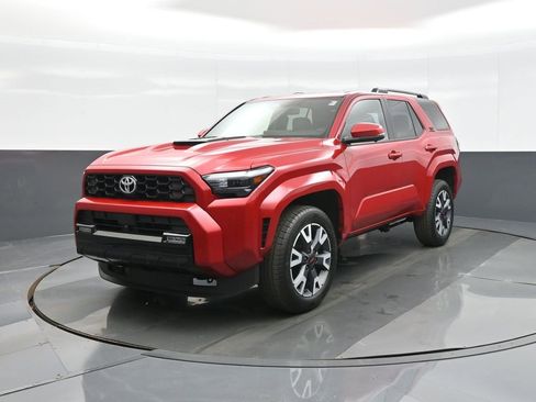 Certified 2025 Toyota 4Runner TRD Sport image 3