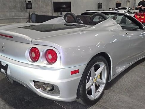 Used 2002 Ferrari 360 Spider RWD image 2