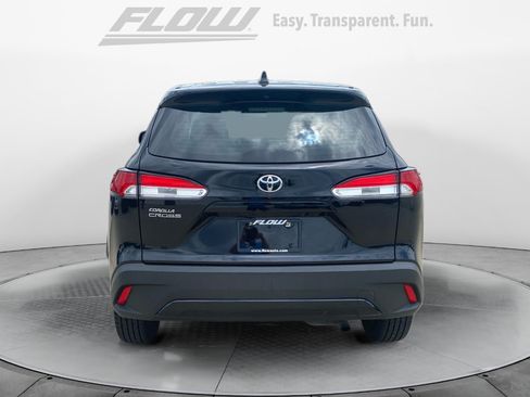 Used 2022 Toyota Corolla Cross L FWD image 8