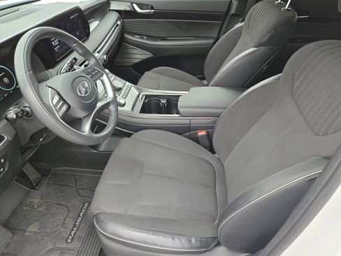 Certified 2025 Hyundai Palisade Calligraphy image 17
