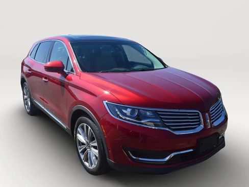 Used 2016 Lincoln MKX Reserve w/ Technology Package AWD/4WD image 12