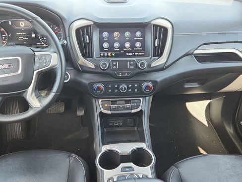 Used 2024 GMC Terrain Denali AWD/4WD image 11