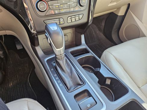 Used 2019 Ford Escape Titanium image 14