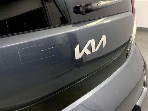 Certified 2025 Kia Soul LX image 29