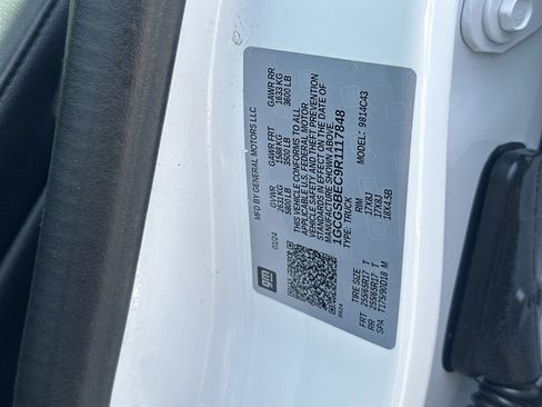 Used 2024 Chevrolet Colorado W/T w/ Safety Package image 35