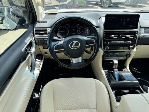 Used 2022 Lexus GX 460 Premium AWD/4WD image 11