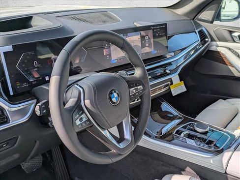 New 2026 BMW X5 sDrive40i w/ Premium Package image 3