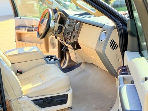 Used 2008 Ford F250 Lariat RWD image 15
