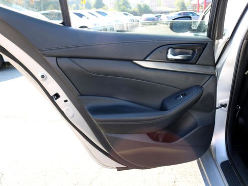 Used 2021 Nissan Maxima 3.5 SV w/ Floor Mat Group image 41