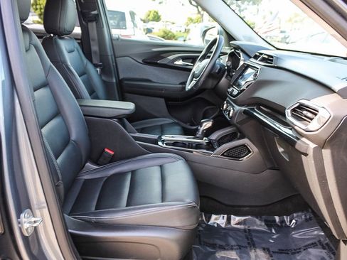 Used 2021 Chevrolet TrailBlazer LT w/ Premium Seating Package image 16
