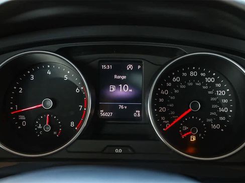 Used 2019 Volkswagen Tiguan SE w/ Panoramic Sunroof Package image 24