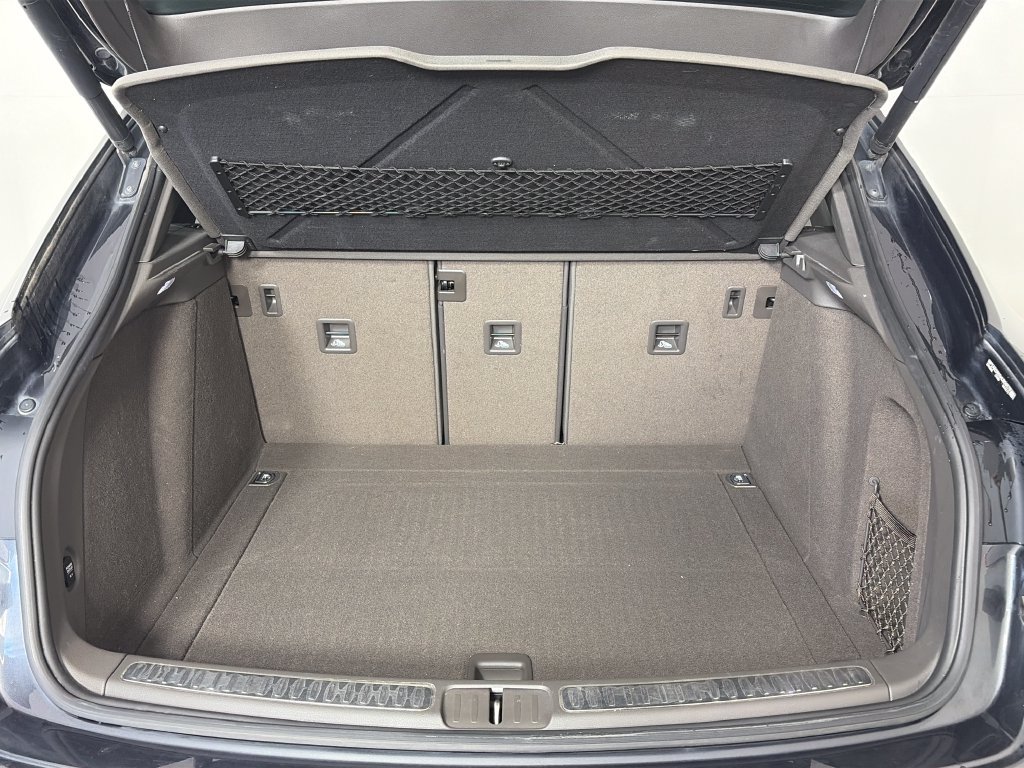 Used 2017 Porsche Macan AWD/4WD image 26