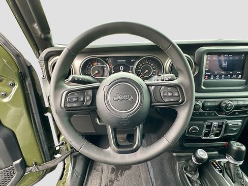Used 2023 Jeep Wrangler Willys image 11