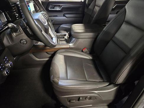 Used 2024 GMC Sierra 1500 SLT image 14