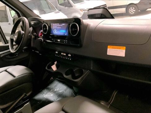 New 2025 Mercedes-Benz Sprinter 2500 image 11