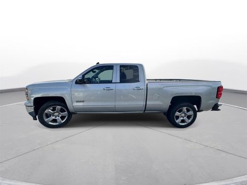 Used 2015 Chevrolet Silverado 1500 LT w/ Texas Edition, 1LT Trim RWD image 9