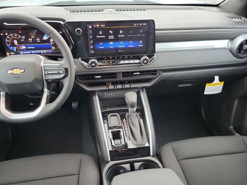 New 2025 Chevrolet Colorado LT w/ LPO, Tailgate Decal Package image 15