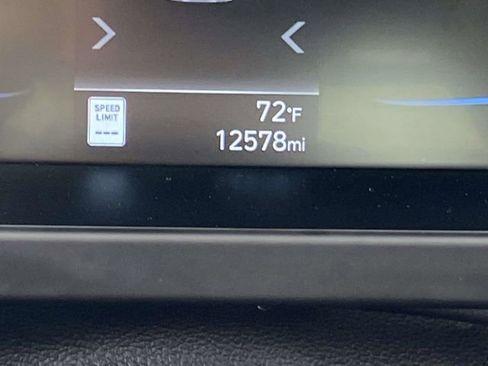 Certified 2025 Hyundai Elantra Sport image 28