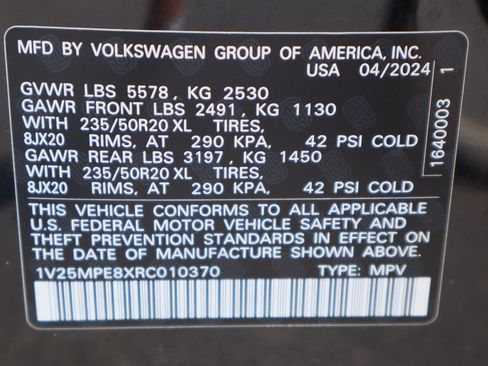 Used 2024 Volkswagen ID.4 S image 33