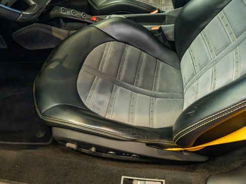 Certified 2018 Ferrari 488 GTB RWD image 12