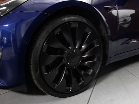 Used 2022 Tesla Model 3 Performance image 6