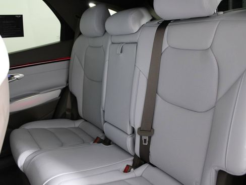 Used 2026 Genesis GV70 2.5T Advanced image 18