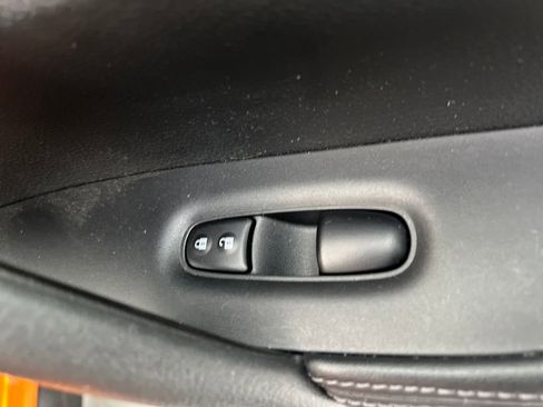 Used 2017 Nissan Rogue SL AWD/4WD image 26