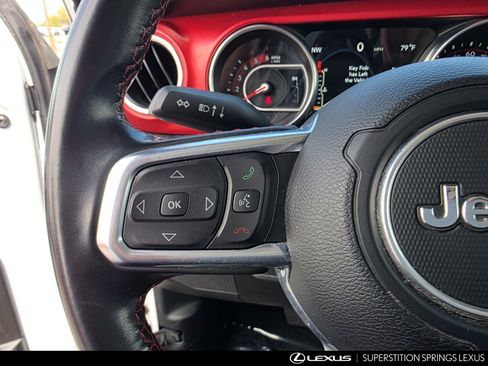 Used 2022 Jeep Wrangler Unlimited Rubicon AWD/4WD image 24