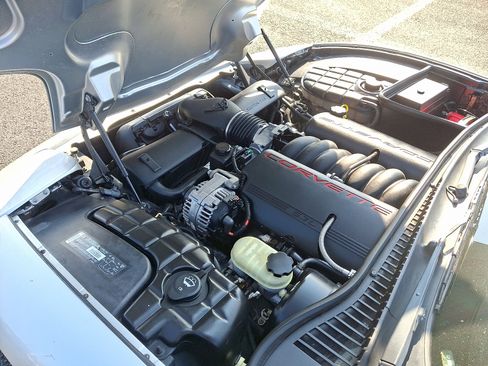 Used 2002 Chevrolet Corvette Convertible w/ Preferred Equipment Group2 image 29