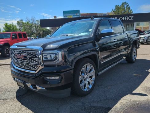 Used 2018 GMC Sierra 1500 Denali w/ Denali Ultimate Package AWD/4WD image 3