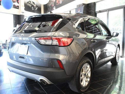 Used 2022 Ford Escape SE w/ Convenience Package AWD/4WD image 11