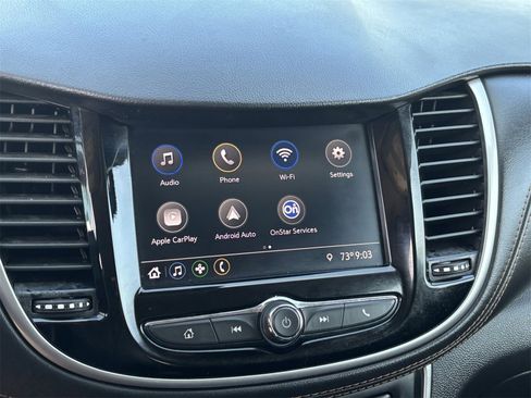 Used 2022 Chevrolet Trax LT w/ LT Convenience Package image 23