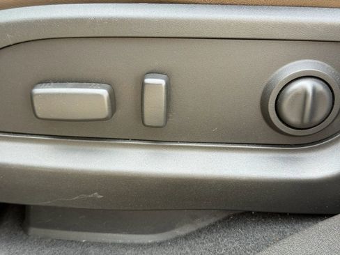 Used 2014 GMC Acadia SLT FWD image 31