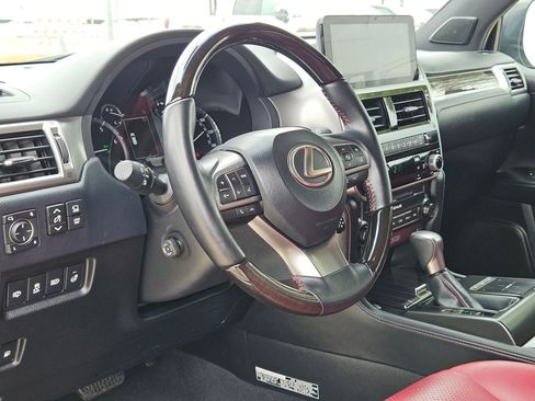 Used 2023 Lexus GX 460 Luxury w/ Sport Design Package AWD/4WD image 10