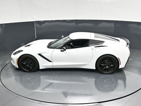 Used 2016 Chevrolet Corvette Stingray Coupe RWD image 44